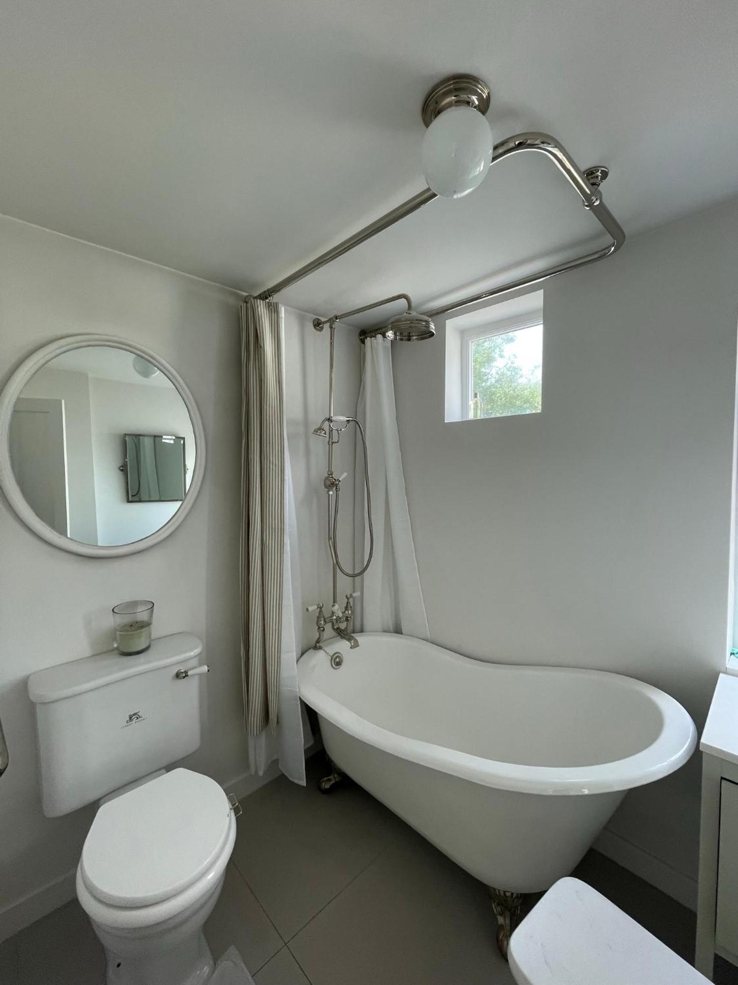 Willow House, Georgian Property In Shepperton Luaran gambar