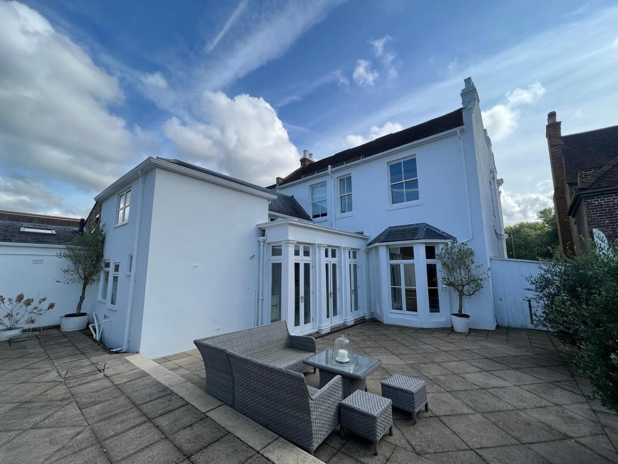 Willow House, Georgian Property In Shepperton Luaran gambar